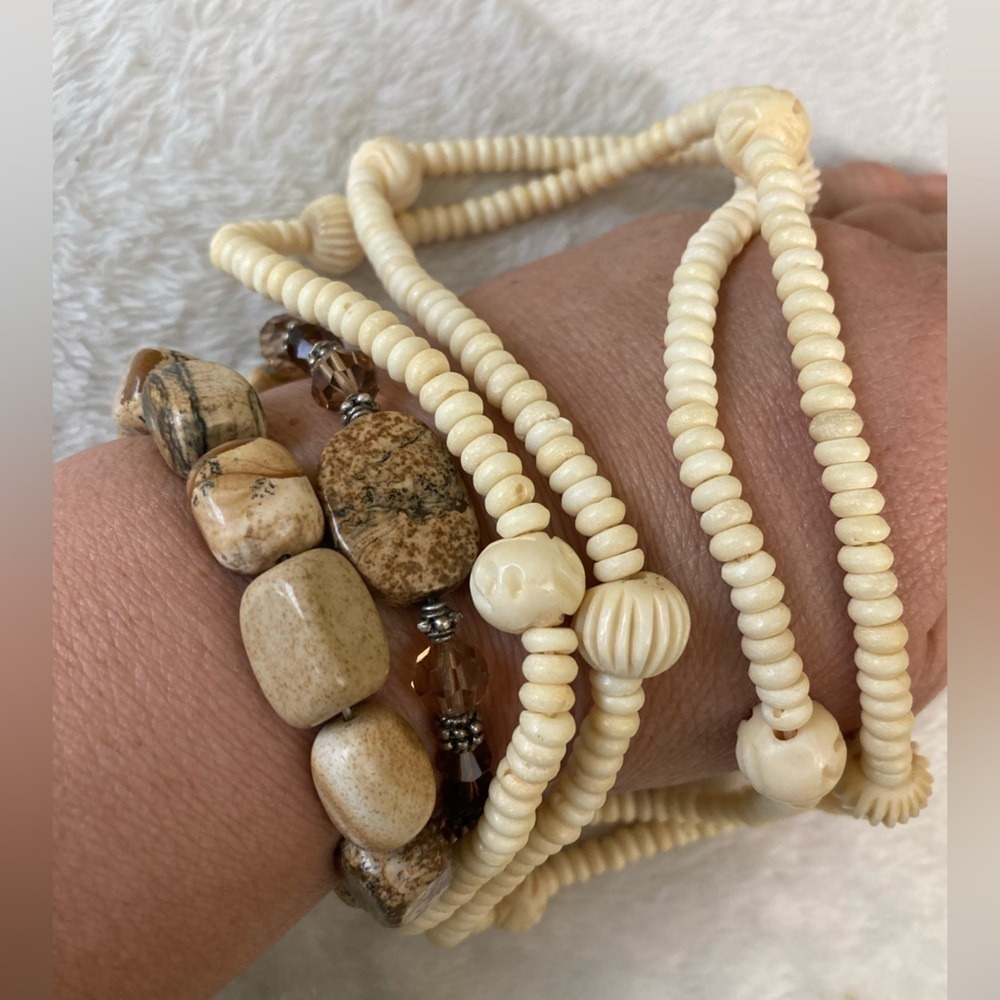Natural Stones Bundle of 3 Jewelries Agate Bracelets Carved‎ Beads Necklace